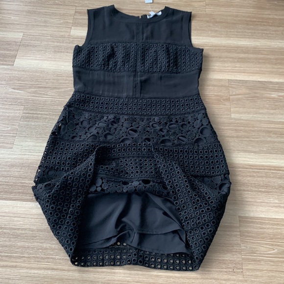 Chelsea and Walker silk top perforated pattern sleeveless dress - Picture 12 of 16